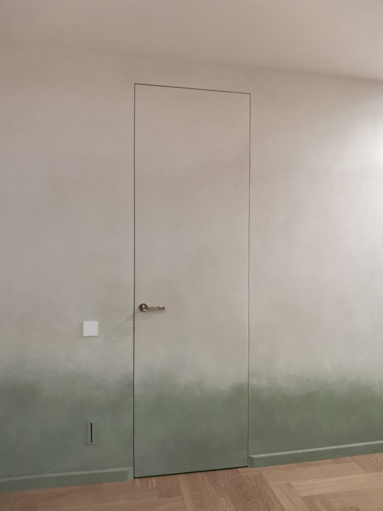 Градиент в технике накатка, градиент на стенах и дверях скрытого монтажа